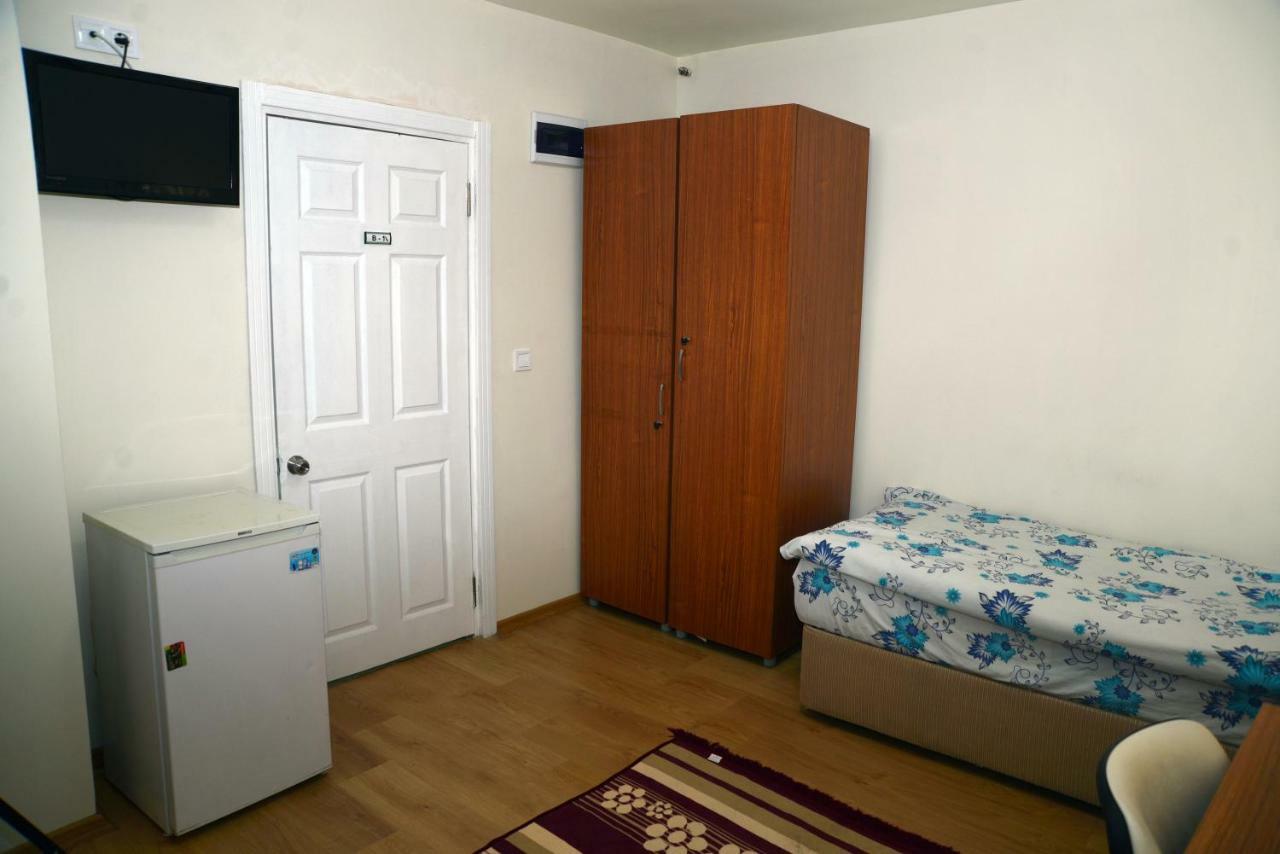 Vatan Yurt Hostel Istambul Extérieur photo